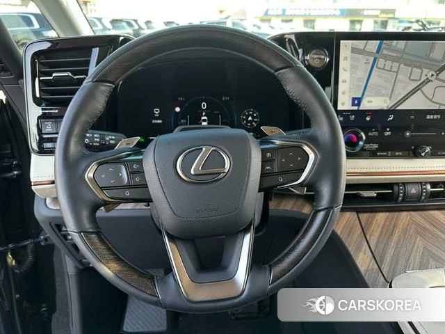 Lexus LM 2025 Черный из Китая, фото 3