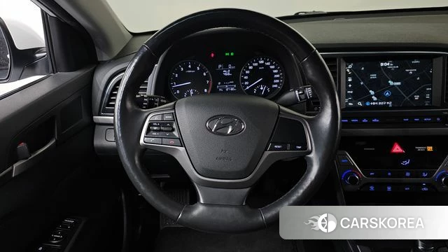 Hyundai Avante AD 2018 Белый из Кореи, фото 3