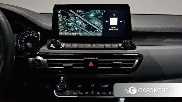 Kia Seltos 2022 Белый из Кореи, фото 3
