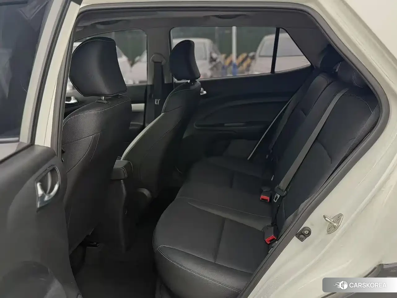 Kia KX1 2024 Белый из Китая, фото 3
