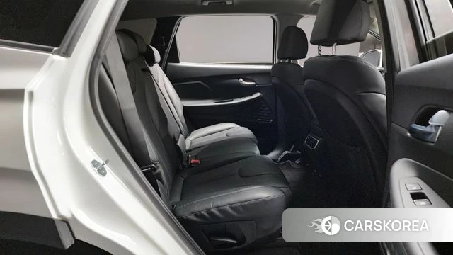 Hyundai The New Santa Fe 2022 Белый из Кореи, фото 3