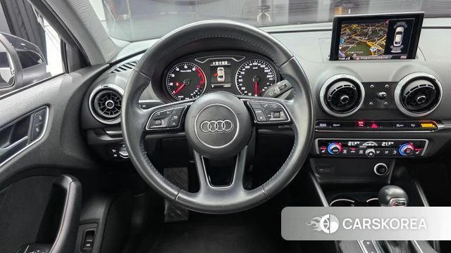 Audi New A3 2018 Черный из Кореи, фото 3