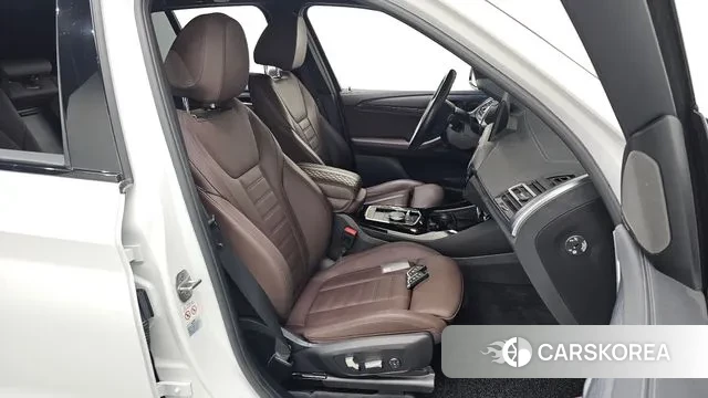 BMW iX3 2023 Белый из Кореи, фото 3