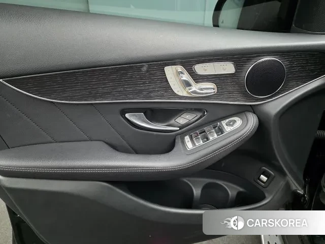 Mercedes-Benz GLC-Class X253 2020 Черный из Кореи, фото 3