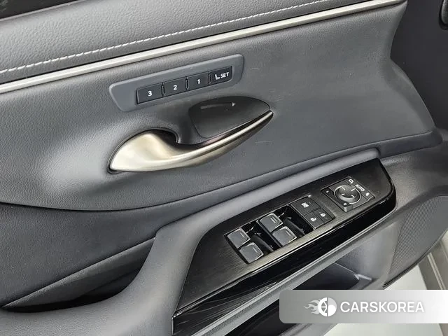 Lexus ES300h 7th generation 2022 Песочный из Кореи, фото 3