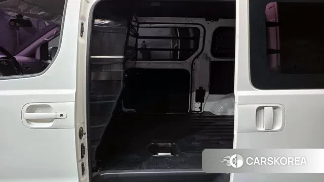 Hyundai The New Grand Starex 2020 Белый из Кореи, фото 3