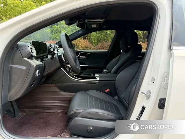 Mercedes-Benz Class C 2023 Белый из Китая, фото 3