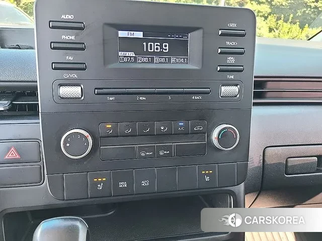 Hyundai Staria 2021 Белый из Кореи, фото 3