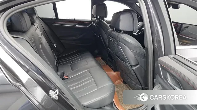 BMW 5 Series (G30) 2022 Серый из Кореи, фото 3