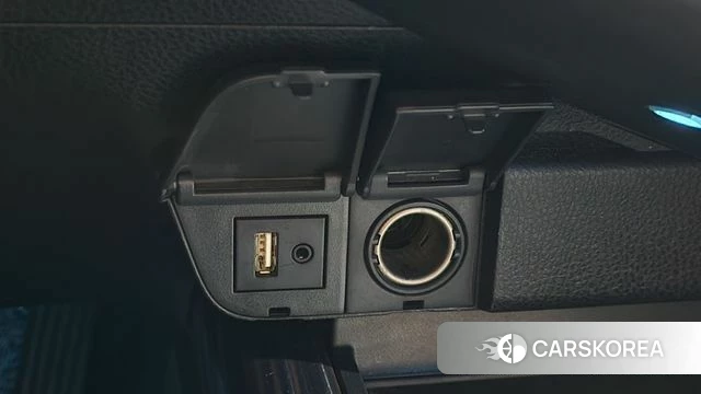 Toyota Camry (XV70) 2019 Коричневый из Кореи, фото 3