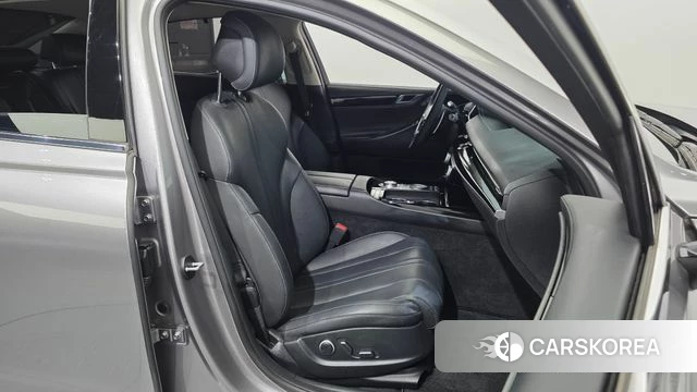 Genesis G80 (RG3) 2021 Серебряный из Кореи, фото 3