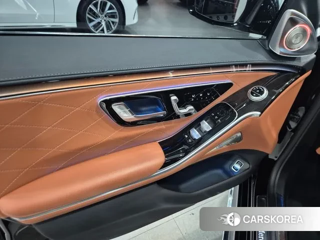 Mercedes-Benz S-Class W223 2024 Черный из Кореи, фото 3