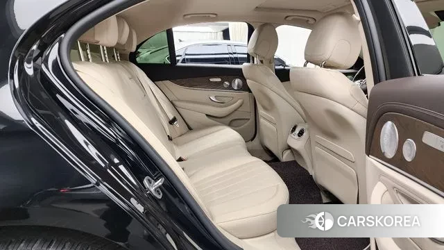 Mercedes-Benz E-Class W213 2019 Черный из Кореи, фото 3