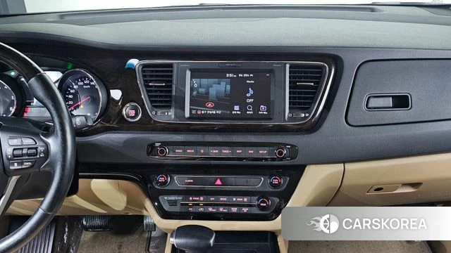 Kia The New Carnival 2018 Белый из Кореи, фото 3
