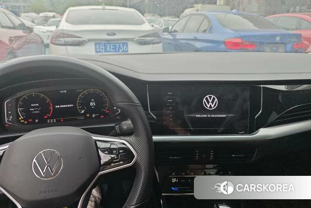 Volkswagen Passat 2023 Черный из Китая, фото 3