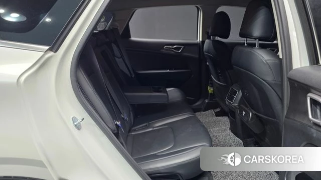 Kia Sportage 5th Generation 2023 Белый из Кореи, фото 3