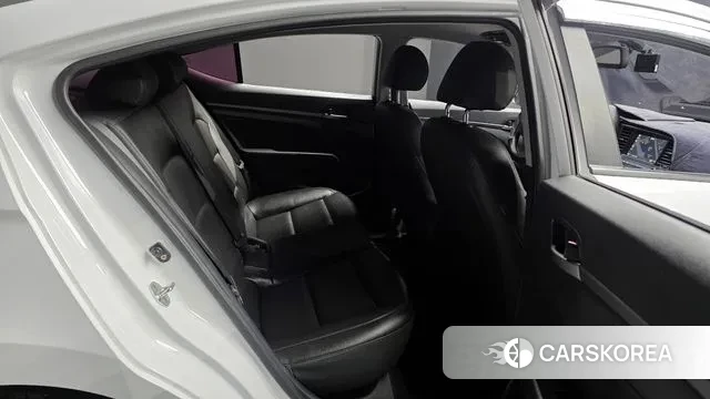 Hyundai Avante AD id 3627133 из Кореи 3