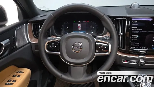 Volvo XC60 second Generation 2024 Черный из Кореи, фото 3