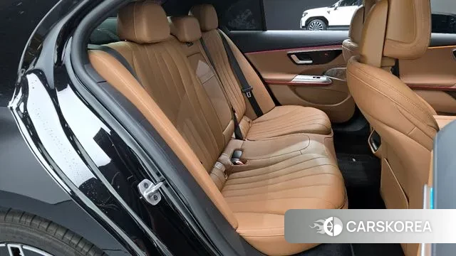 Mercedes-Benz E-Class W214 2024 Черный из Кореи, фото 3