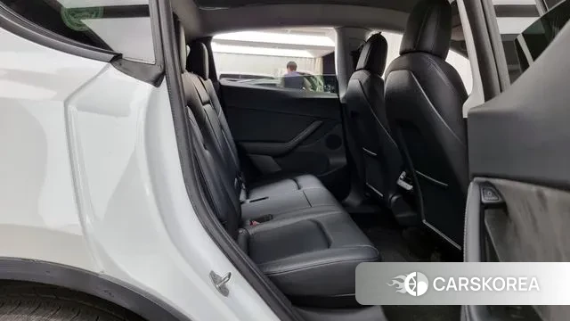 Tesla Model Y 2021 Белый из Кореи, фото 3