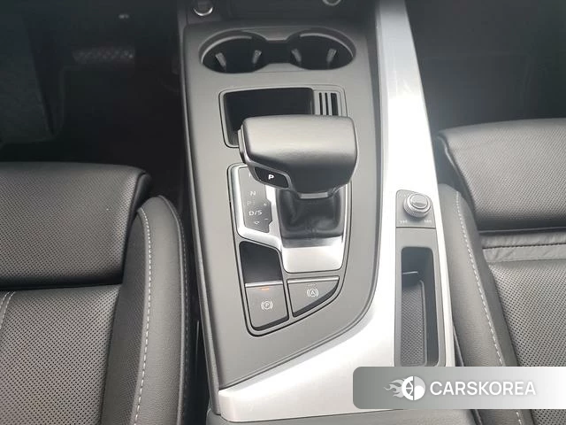 Audi A4L 2023 Белый из Китая, фото 3