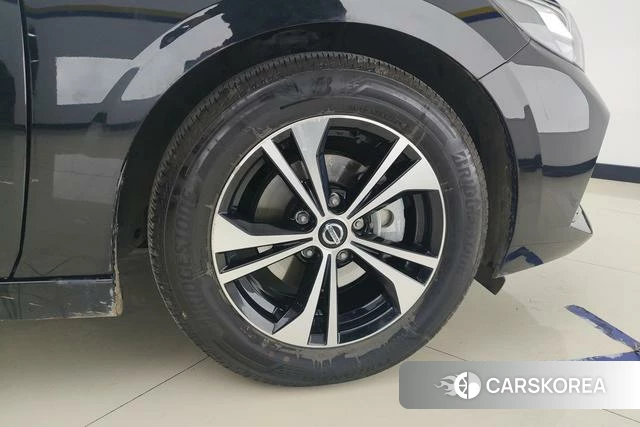 Nissan Xuan Yi 2023 Черный из Китая, фото 3