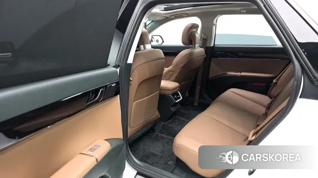 Hyundai Grandeur Hybrid (GN7) 2023 Белый из Кореи, фото 3