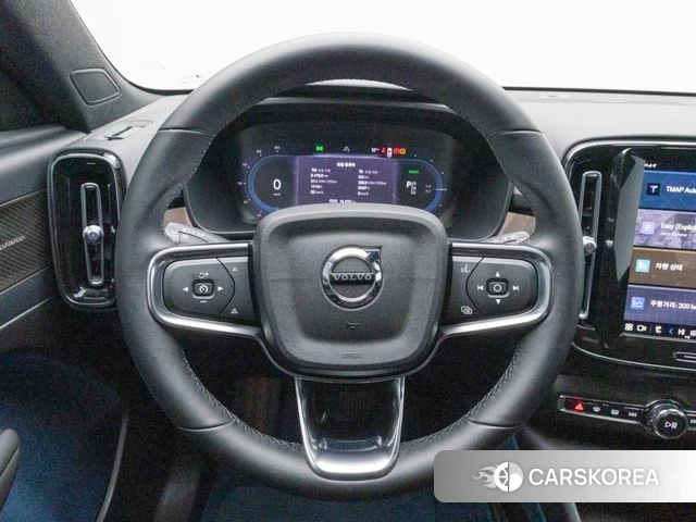 Volvo XC40 Richards 2024 Черный из Кореи, фото 3