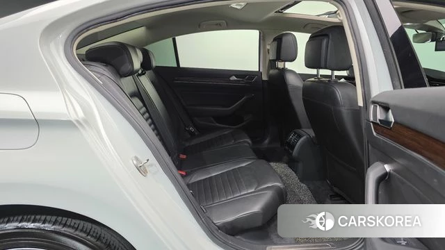 Volkswagen Passat GT (B8) 2018 Белый из Кореи, фото 3