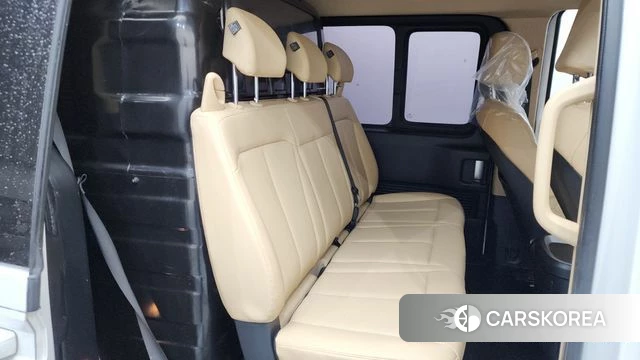 Hyundai Staria 2022 Белый из Кореи, фото 3