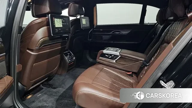 BMW 7 Series (G11) 2021 Черный из Кореи, фото 3