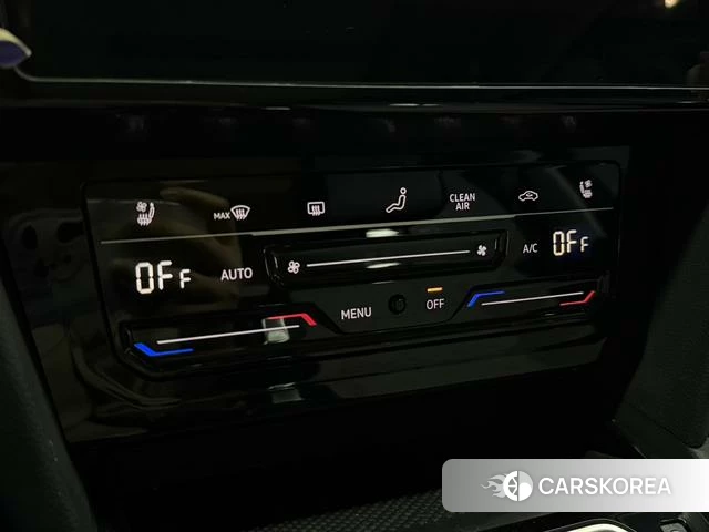 Volkswagen Magotan 2023 Темно-серый из Китая, фото 3