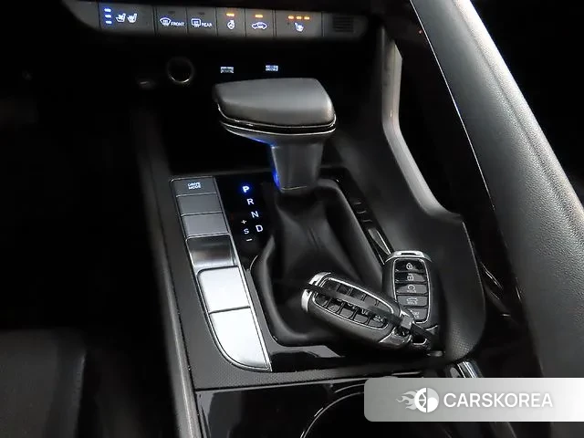 Hyundai Avante Hybrid (CN7) 2021 Белый из Кореи, фото 3