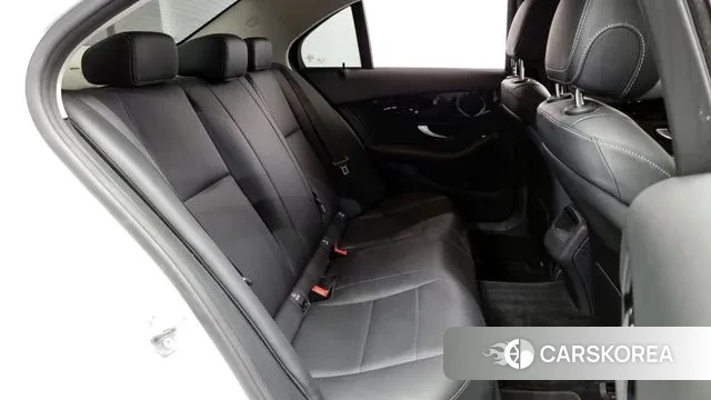 Mercedes-Benz C-Class W205 2018 Белый из Кореи, фото 3