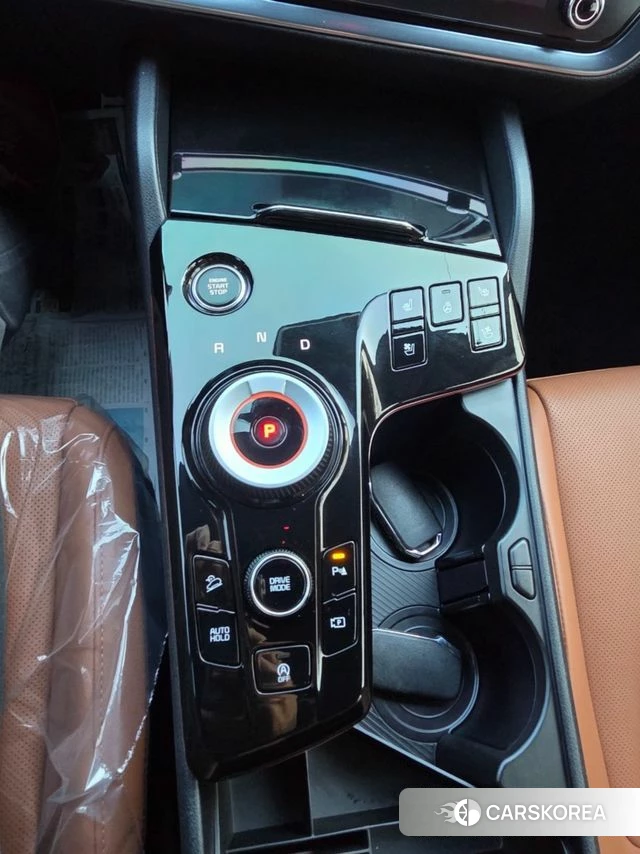 Kia Sportage 5th Generation 2023 Белый из Кореи, фото 3