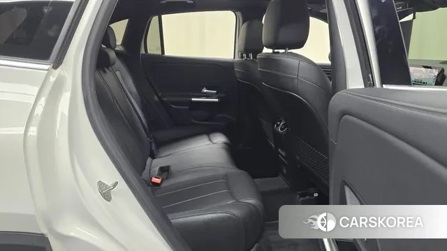 Mercedes-Benz GLA - Class H247 2021 Белый из Кореи, фото 3