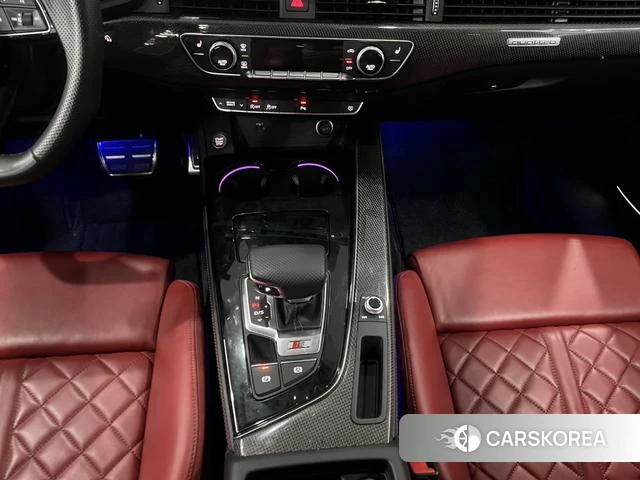 Audi S4 2022 Темно-серый из Китая, фото 3