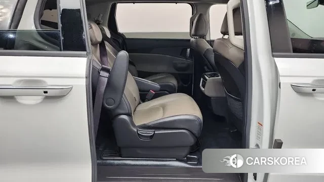Kia The New Carnival 4th Generation 2024 Белый из Кореи, фото 3