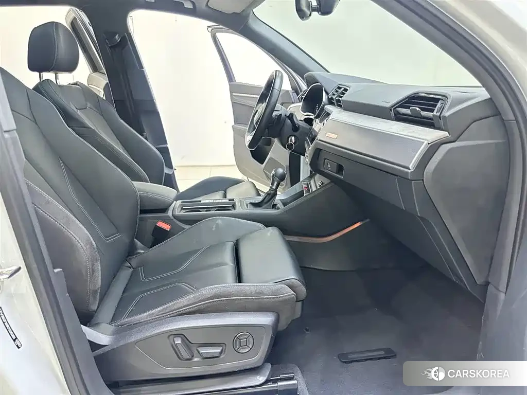 Audi Q3 2024 Белый из Китая, фото 3