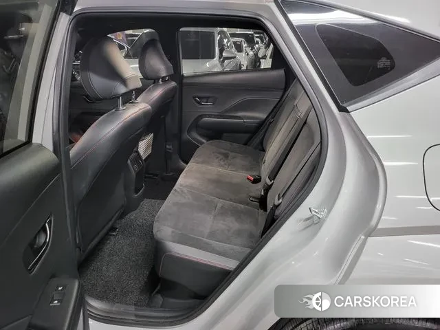 Hyundai Kona Hybrid (SX2) 2025 Серебристо-серый из Кореи, фото 3