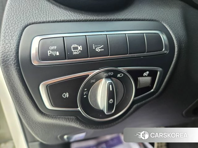 Mercedes-Benz GLC-Class X253 2019 Белый из Кореи, фото 3