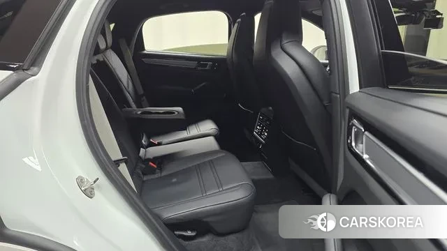 Porsche Cayenne (PO536) 2023 Серебряный из Кореи, фото 3