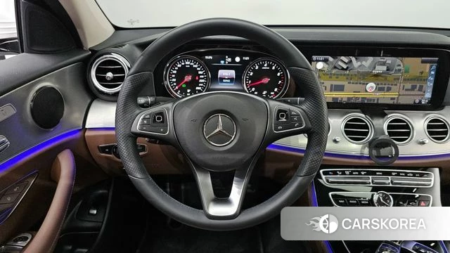 Mercedes-Benz E-Class W213 2018 Белый из Кореи, фото 3