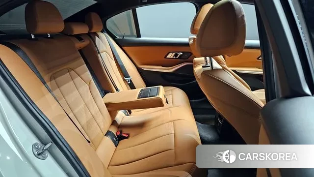 BMW 3 Series (G20) 2024 Белый из Кореи, фото 3