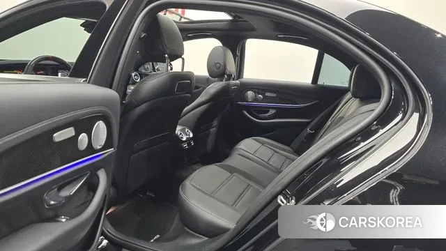 Mercedes-Benz E-Class W213 2019 Черный из Кореи, фото 3