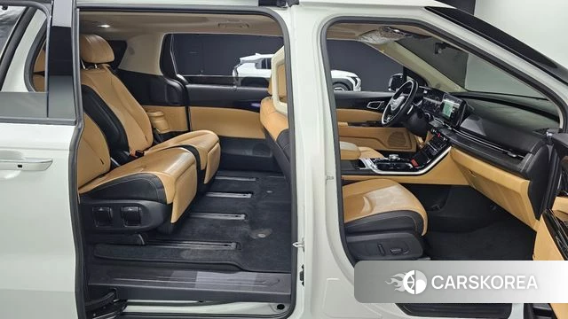 Kia Carnival 4th generation 2023 Белый из Кореи, фото 3