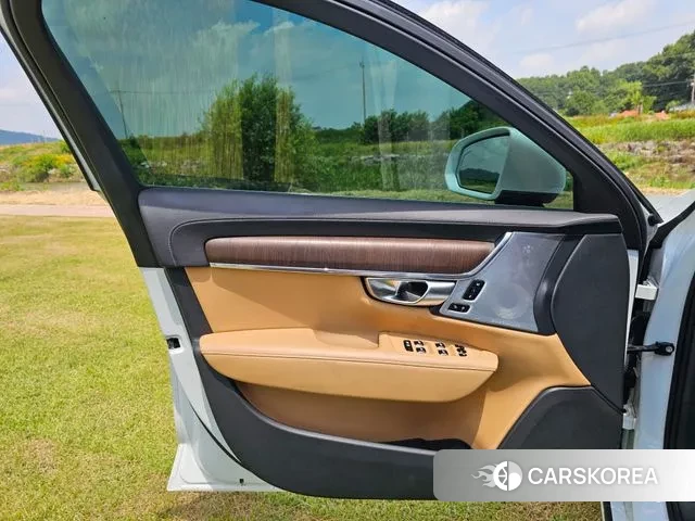 Volvo S90 2022 Белый из Кореи, фото 3