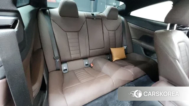 BMW 4 Series (G22) 2023 Черный из Кореи, фото 3