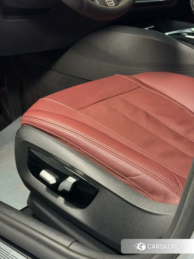 BMW 5 series 2020 Белый из Китая, фото 3