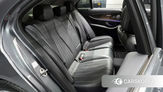 Mercedes-Benz E-Class W213 2019 Серый из Кореи, фото 3